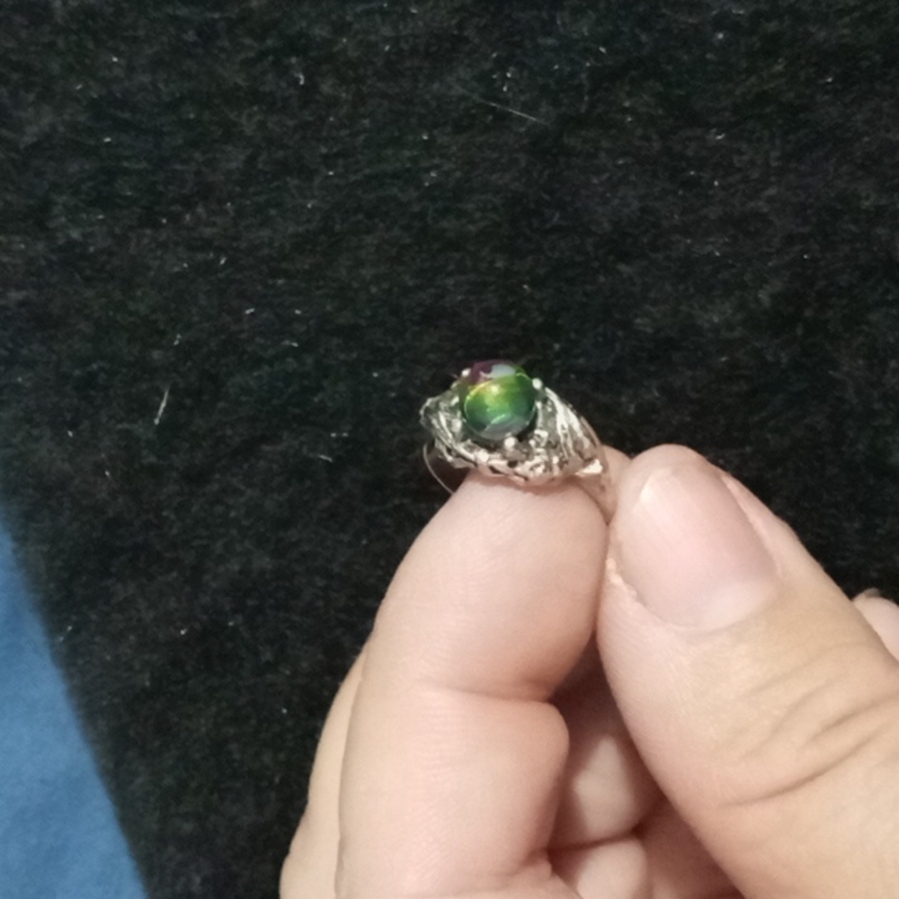Size 4 ring